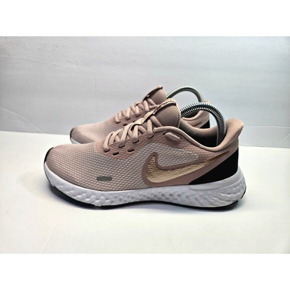 Nike Revolution 5 Athletic Shoe BQ3207-600 - Pink Rose - WMN 8 U.S./ EUR 39 - Picture 1 of 8